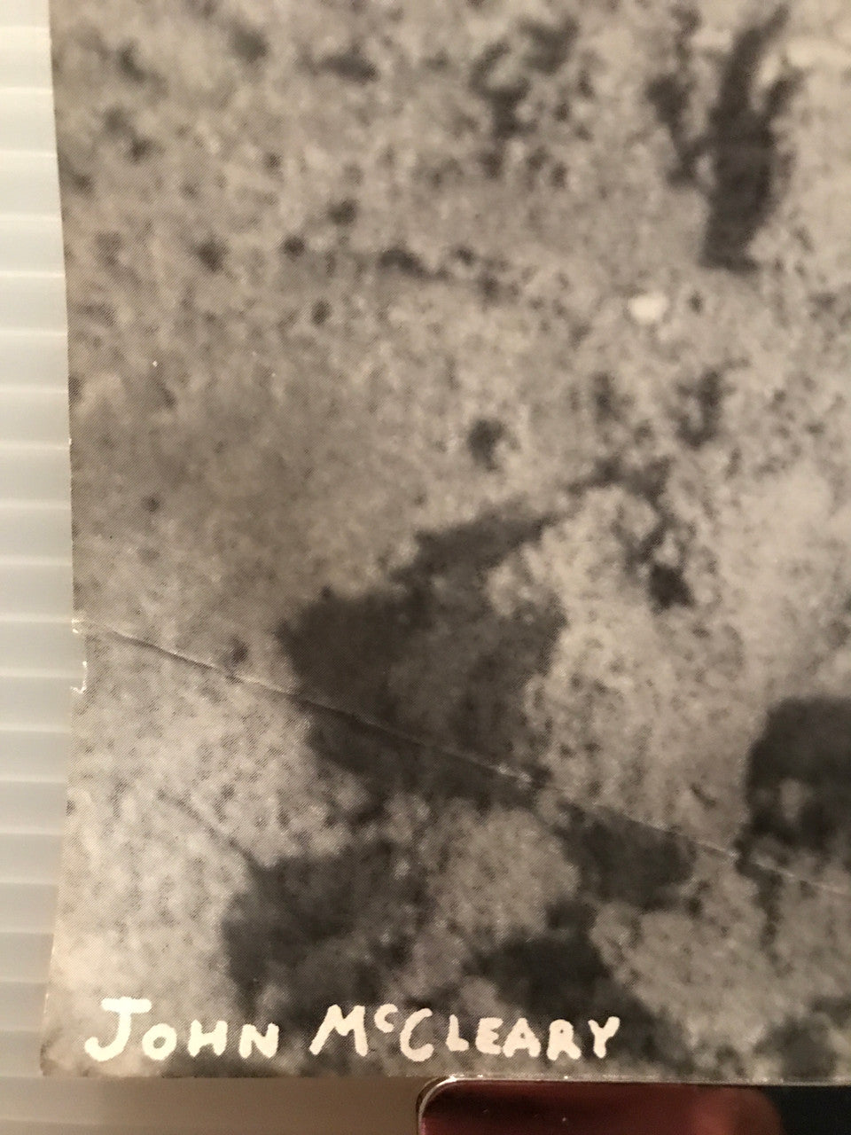 Un enfant ressent… , affiche vintage inspirante, vers 1970, par John McLear