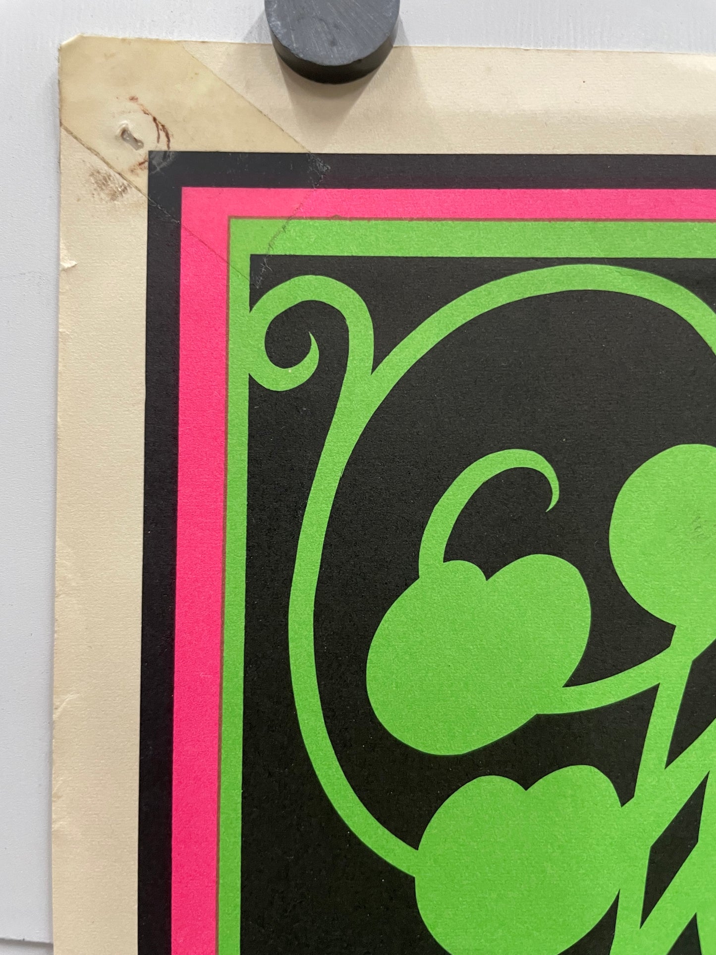 fun and lively vintage Snoopy, FEELIN' GROOVY, lithographic commercial black light poster, 1969