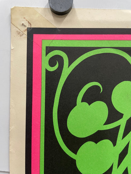 fun and lively vintage Snoopy, FEELIN' GROOVY, lithographic commercial black light poster, 1969