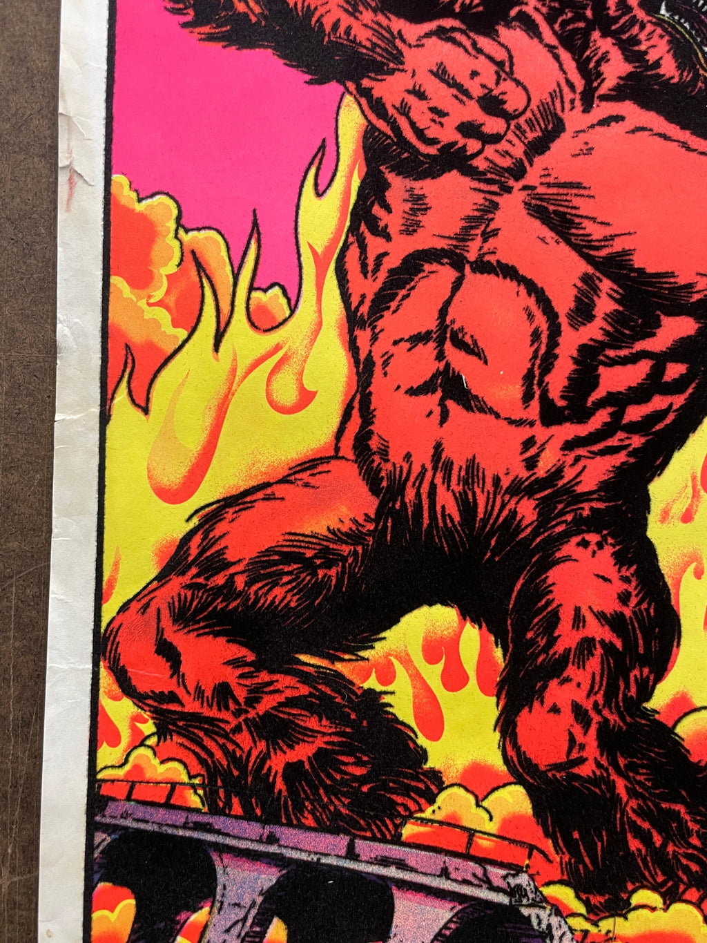 vintage 1977 flocked, Gorilla, mini black light poster