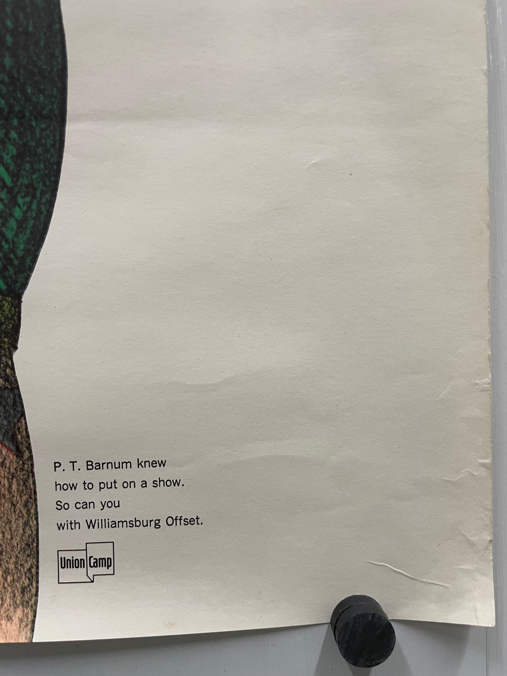 Closeup of the bottom right corner.